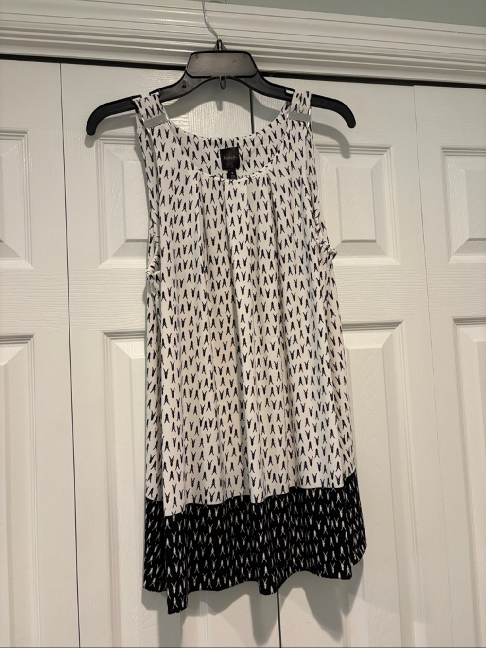 Rafaella Black & White Printed Sleeveless Tank
